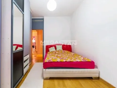 Izdavanje, četvorosoban stan, 131m², Vukov Spomenik, Zvezdara Sve Podlokacije - image 11