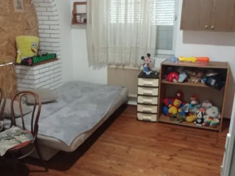 Sale, house, 320m², Kula, Srbija - image 3