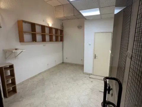 Izdavanje, poslovni prostor, 15m², Preko Morače, Podgorica
