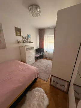 Rent, two bedroom apartment, 60m², Kalenić Pijaca, Vračar Sve Podlokacije - image 3