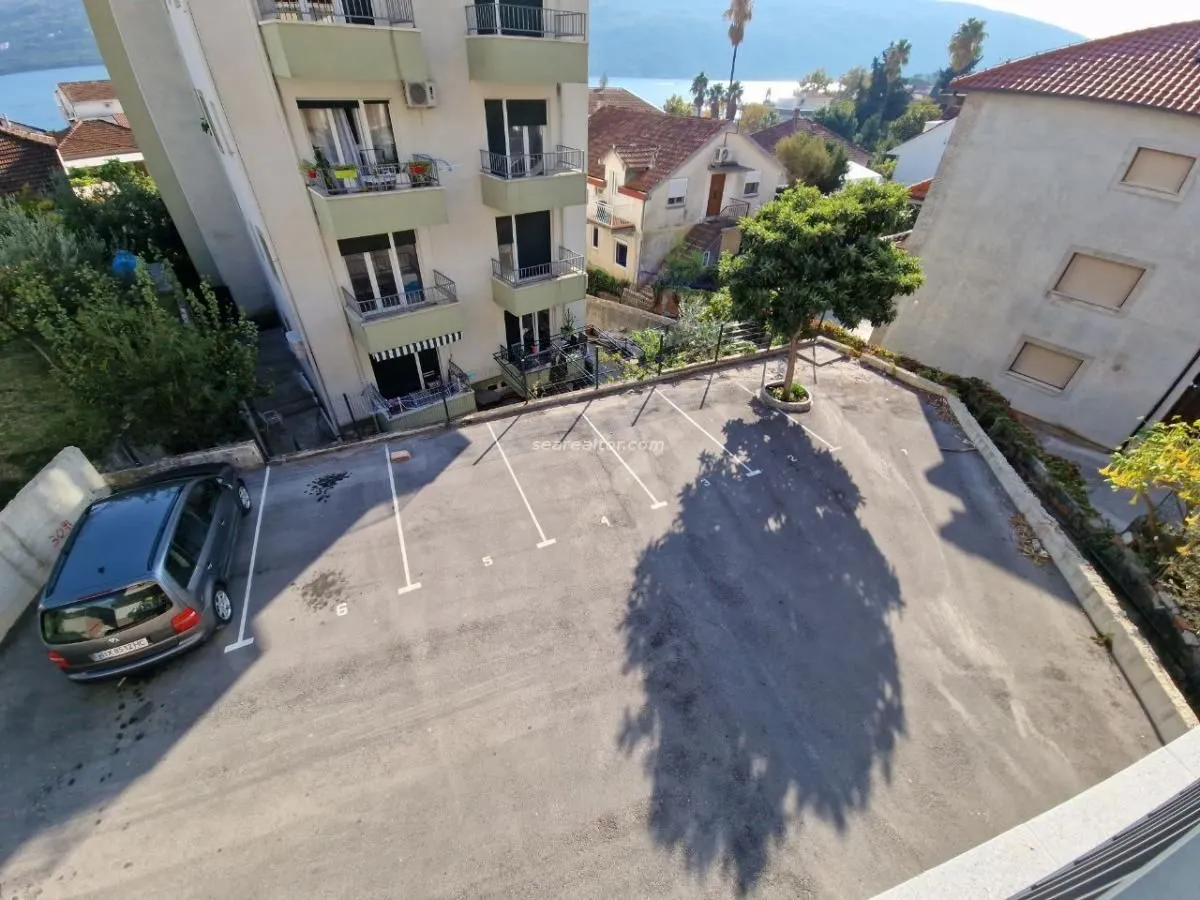 Prodaja, jednosoban stan, 47m², Đenovići, Herceg Novi