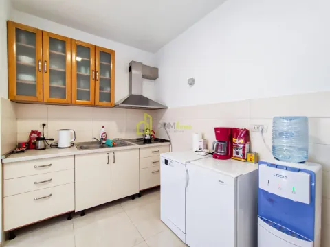 Izdavanje, poslovni prostor, 75m², City Kvart, Podgorica - image 13