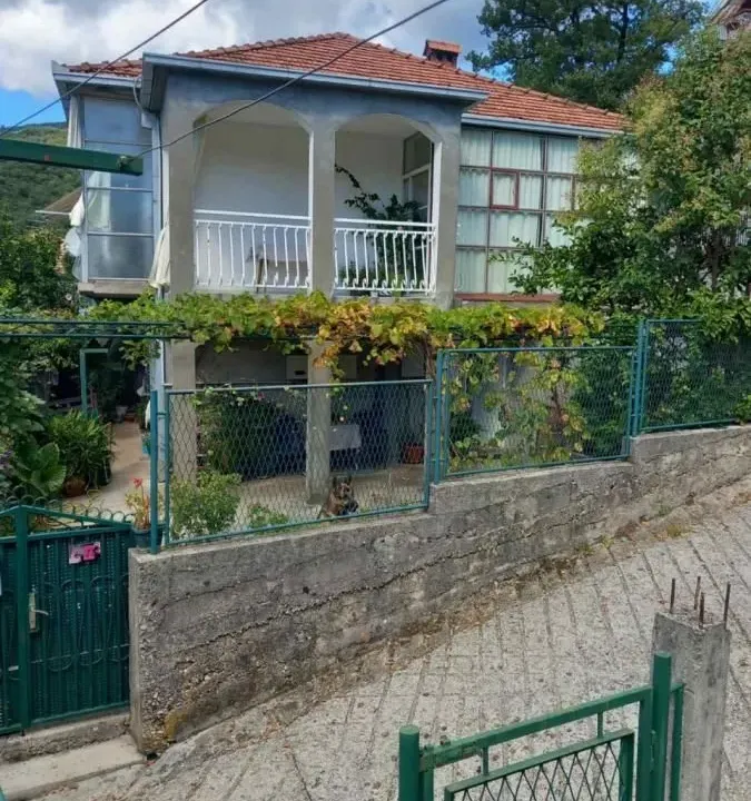 Sale, house, 160m², Igalo, Herceg Novi