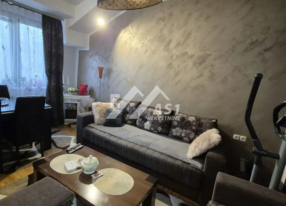 Prodaja, jednosoban stan, 41m², Centar, Novi Sad