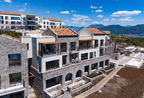 Rent, three bedroom apartment, 155m², Luštica Bay, Tivat - image 26