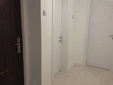 Izdavanje, poslovni prostor, 41m², Preko Morače, Podgorica