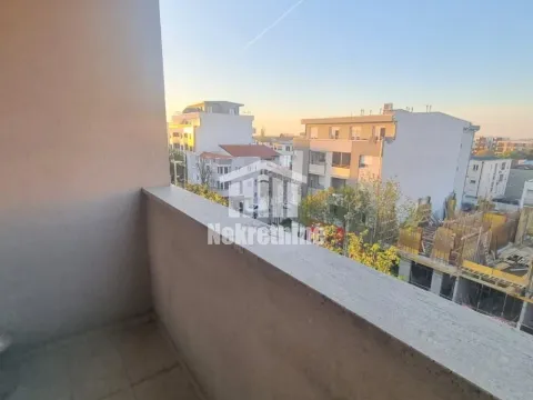 Prodaja, dvosoban stan, 58m², Zemun Cara Dušana, Zemun Sve Podlokacije - image 8