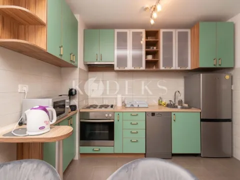 Izdavanje, jednosoban stan, 50m², City Kvart, Podgorica - image 9