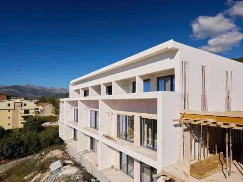 Prodaja, jednosoban stan, 83m², Tivat, Crna Gora - image 24