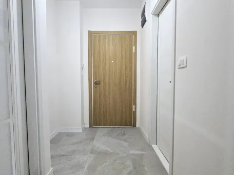Rent, apartment, 49m², Central Point, Podgorica - image 2