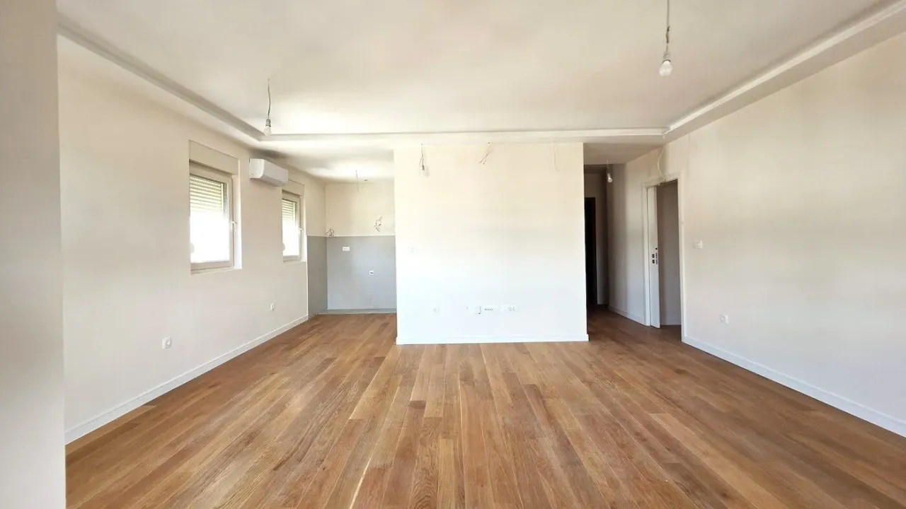 Rent, apartment, 95m², Central Point, Podgorica