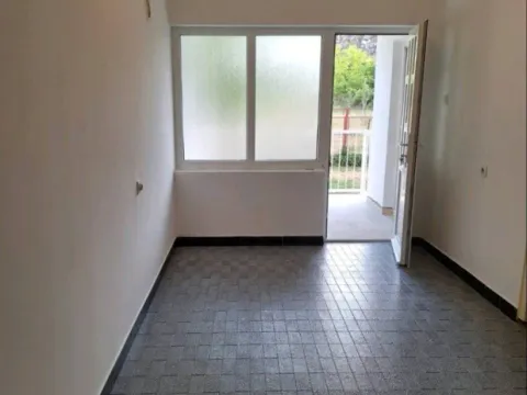 Prodaja, kuća, 154m², Straševina, Nikšić - image 4