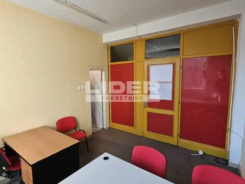 Sale, office space, 17m², Savski Venac, Beograd - image 1