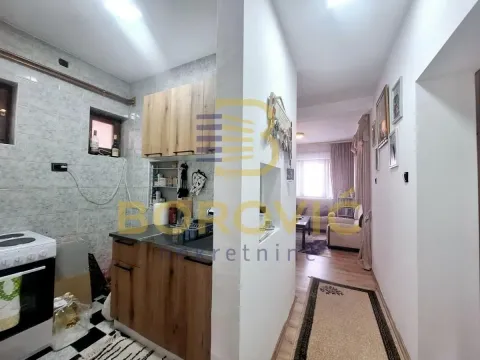 Prodaja, kuća, 250m², Misa, Pančevo - image 16