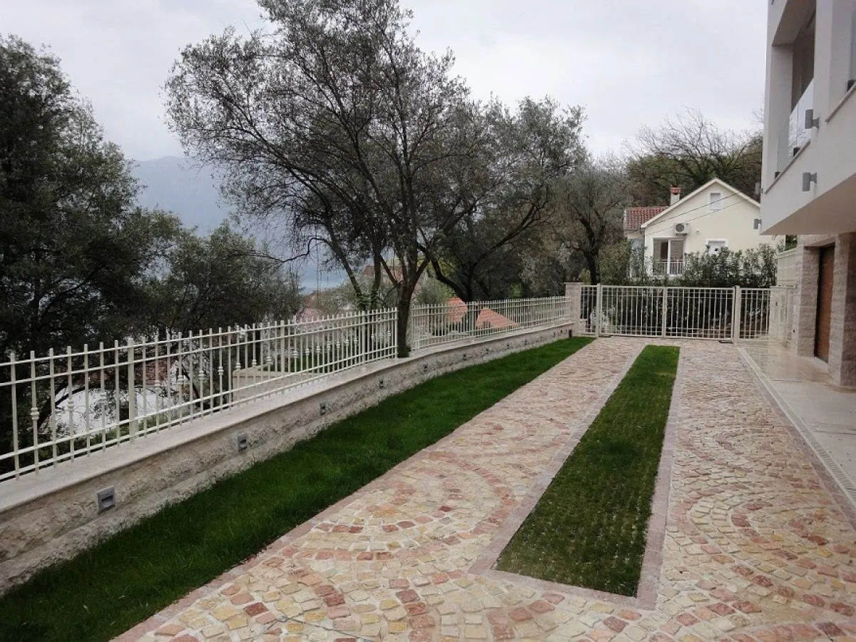 Sale, house, 585m², Stoliv, Kotor