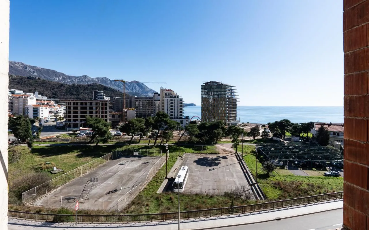 Sale, one bedroom apartment, 52m², Bečići, Budva