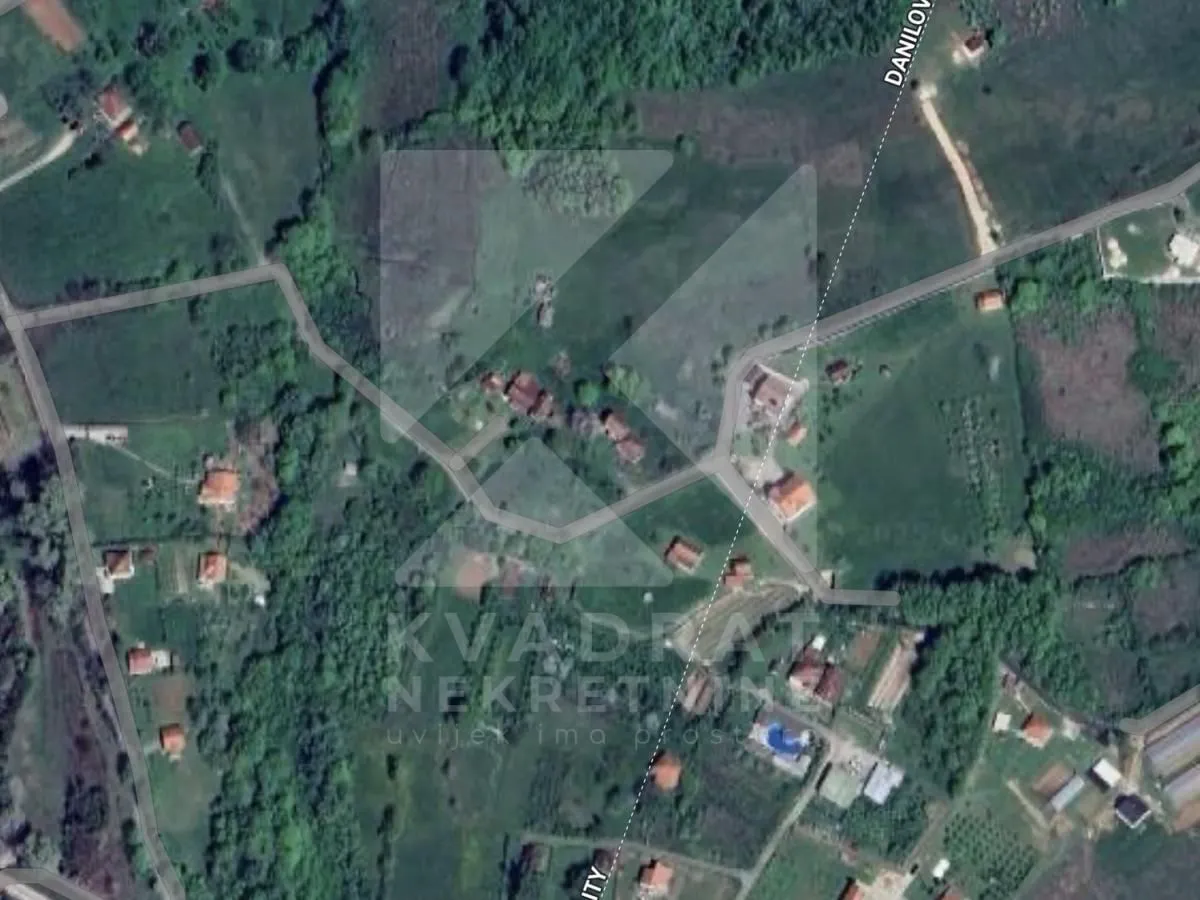 Prodaja, plac, 889m², Pričelje, Podgorica