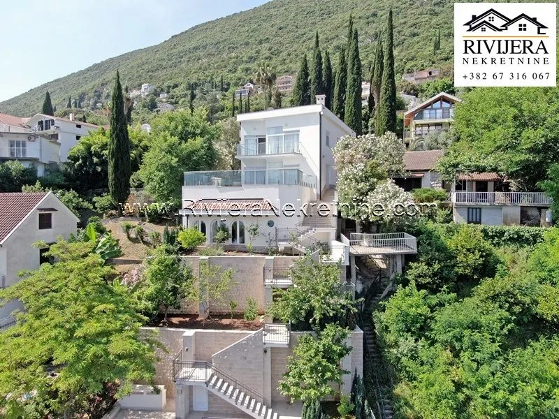 Prodaja, kuća, 285m², Njivice, Herceg Novi