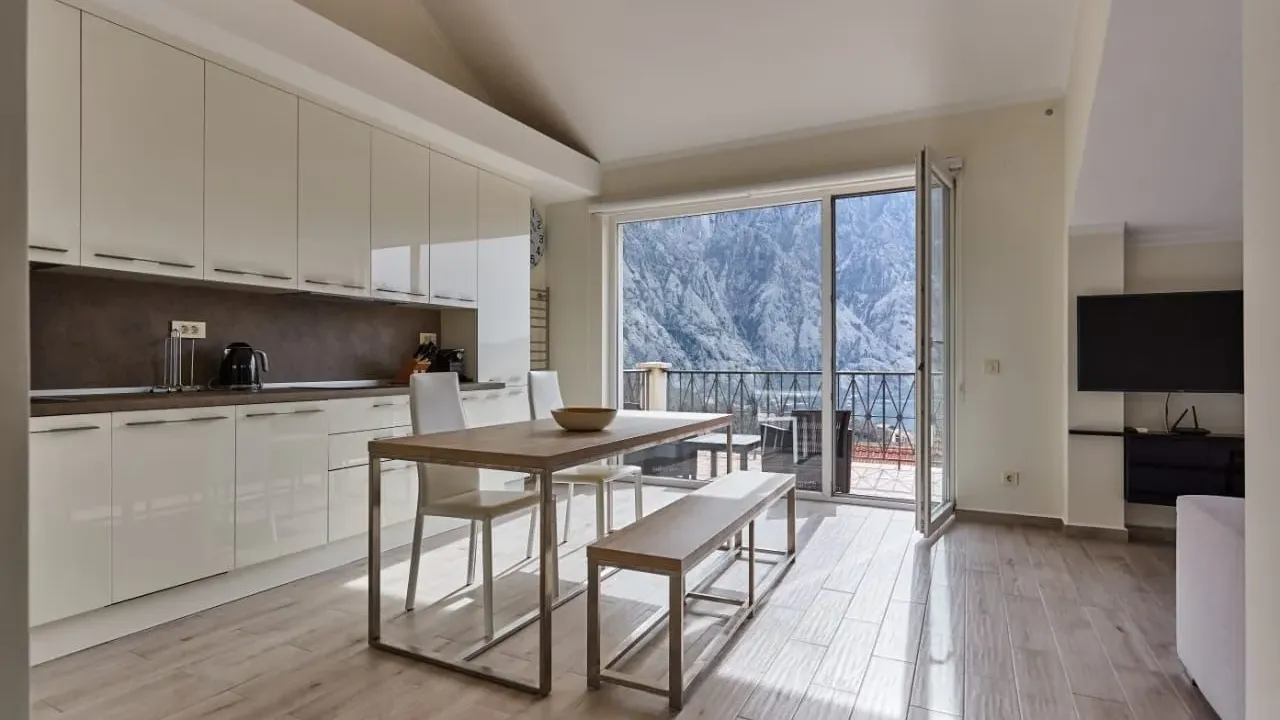 Sale, one bedroom apartment, 77m², Orahovac, Kotor