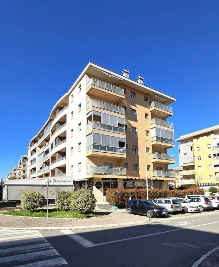 Prodaja, dvosoban stan, 96m², City Kvart, Podgorica