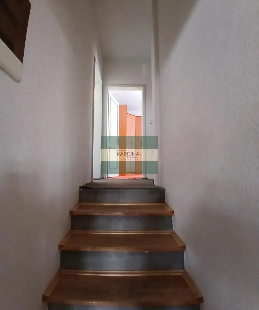 Prodaja, kuća, 660m², Centar, Jagodina
