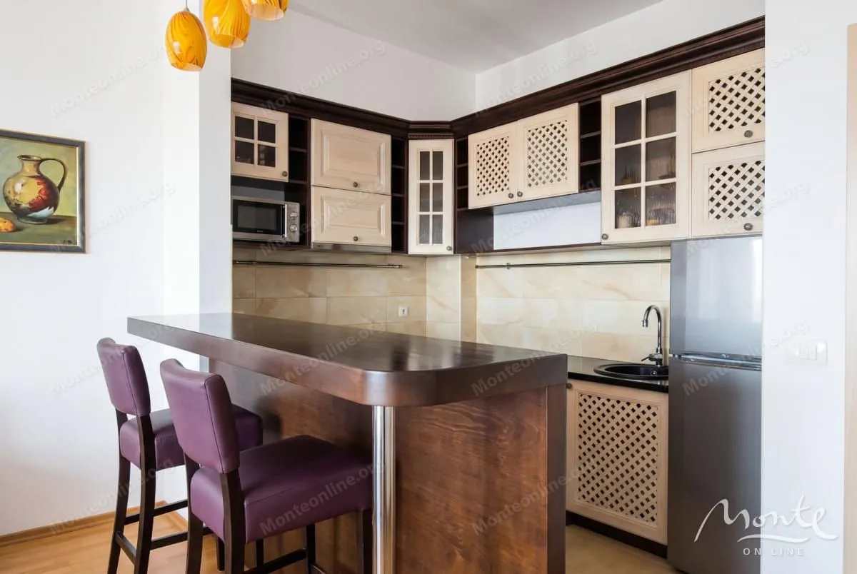 Sale, three bedroom apartment, 98m², Bečići, Budva