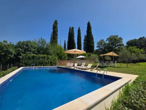 Izdavanje, kuća, 250m², Mareza, Podgorica - image 11