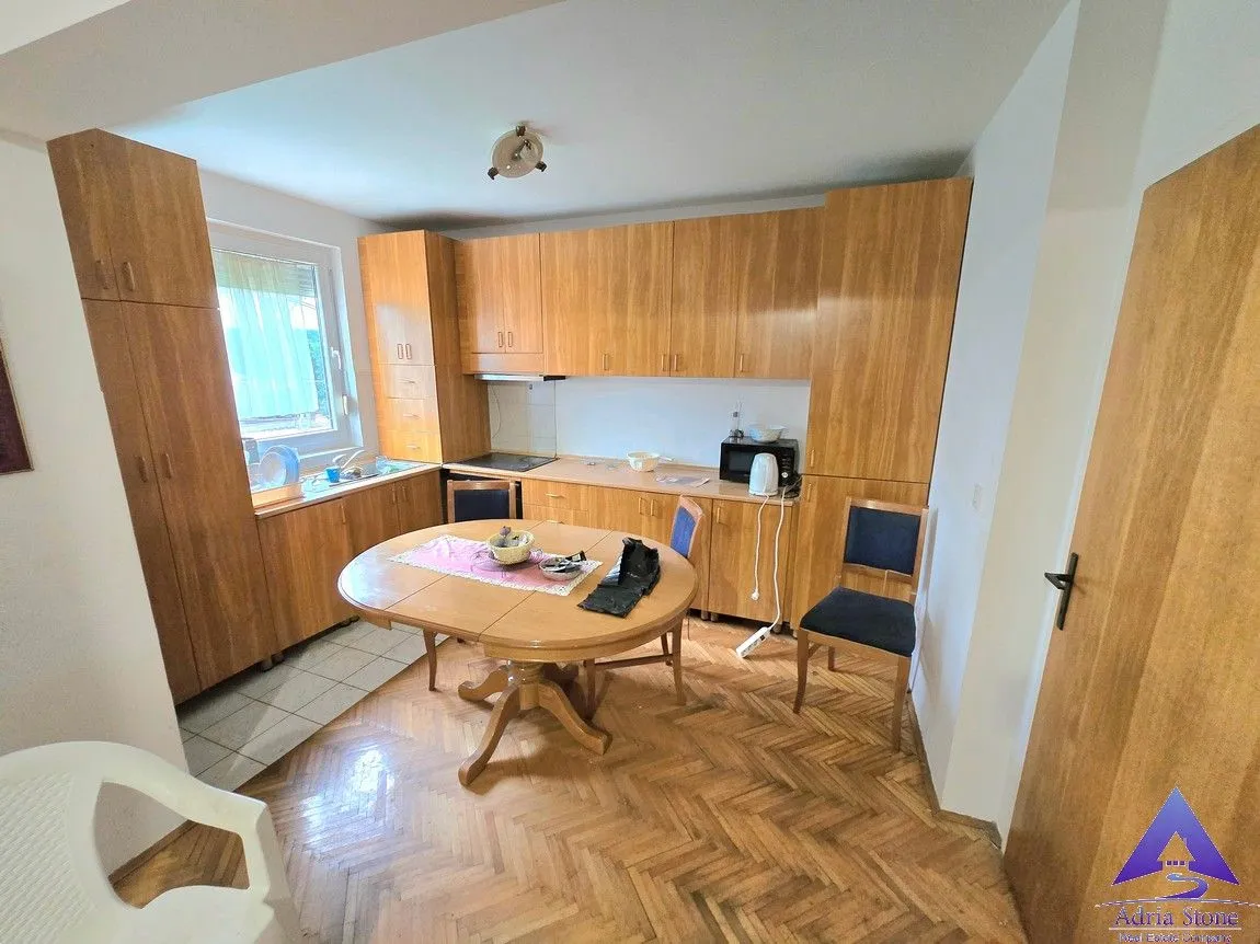 Prodaja, trosoban stan, 91m², Velji Vinogradi, Budva