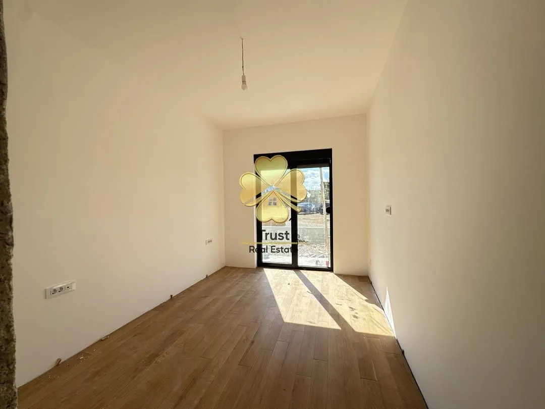 Prodaja, dvosoban stan, 84m², Zabjelo, Podgorica