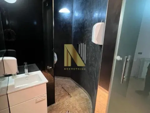 Prodaja, poslovni prostor, 360m², Centar, Novi Sad - image 9