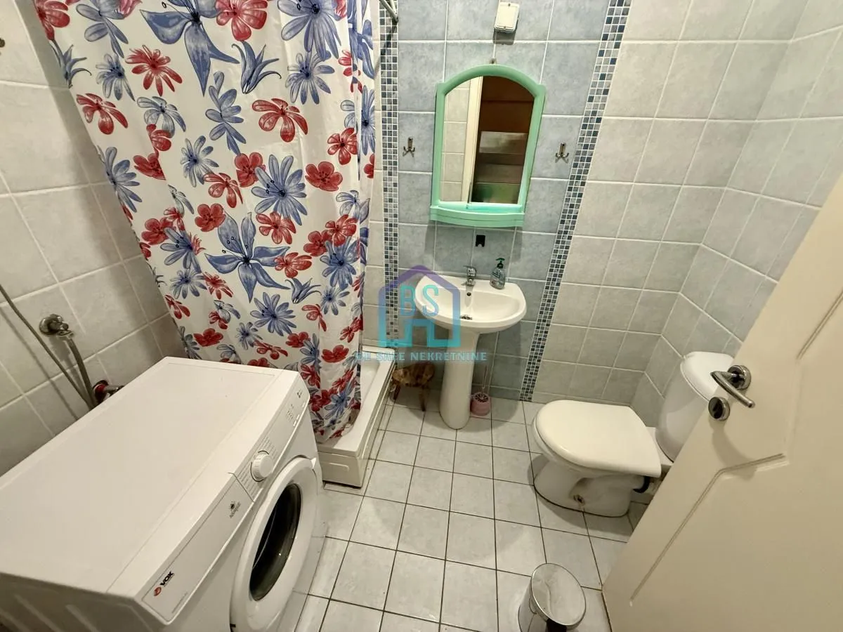 Prodaja, jednosoban stan, 33m², Adamovićevo Naselje, Novi Sad Sve Podlokacije