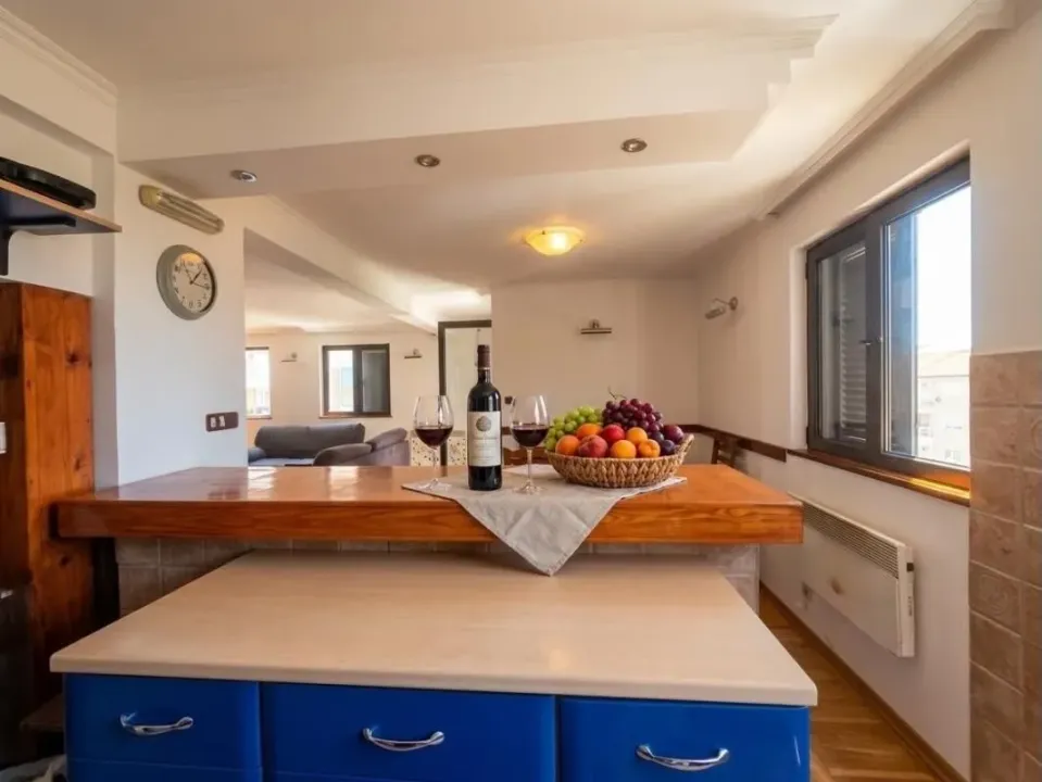 Sale, three bedroom apartment, 114m², Rozino, Budva