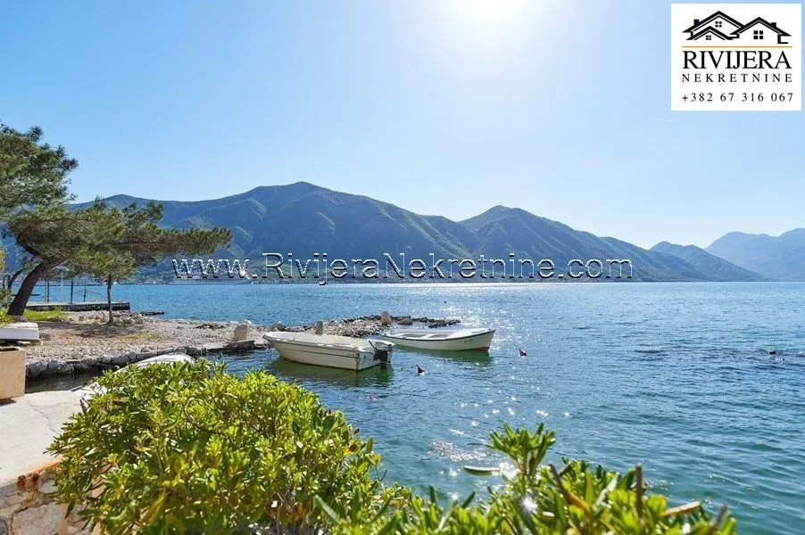 Sale, house, 450m², Dobrota, Kotor