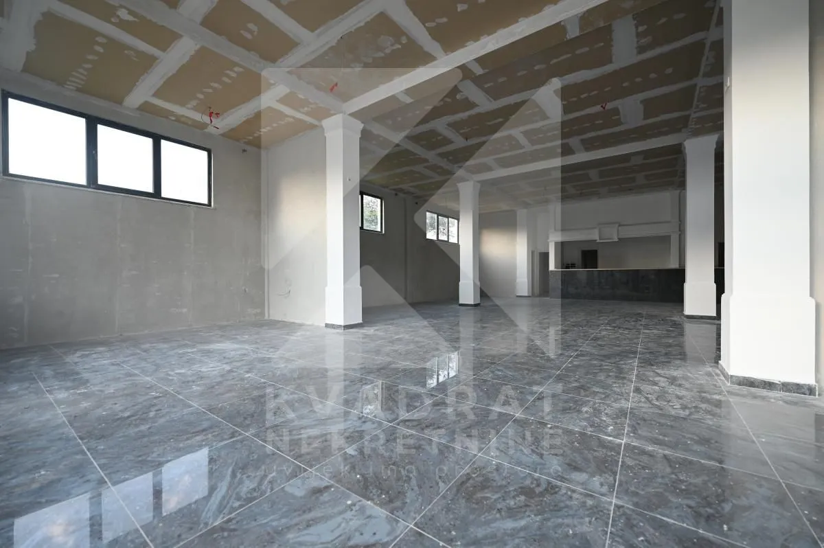 Sale, office space, 1600m², Mareza, Podgorica