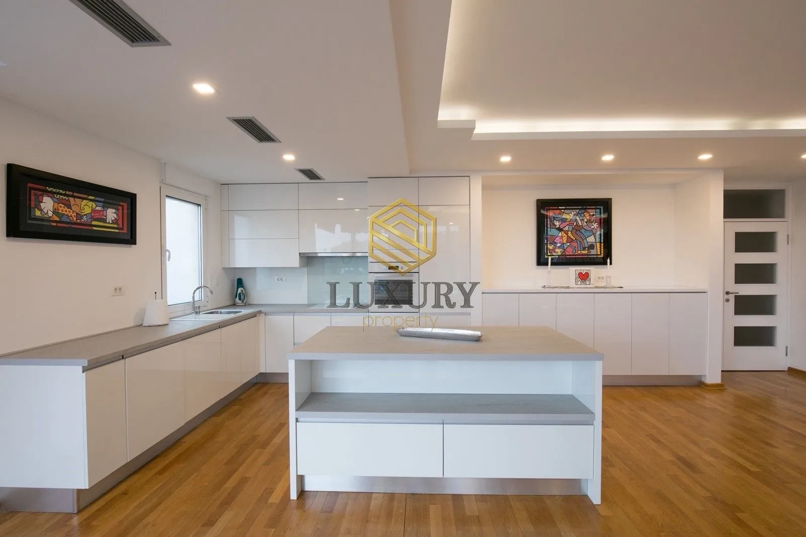Rent, three bedroom apartment, 123m², Momišići, Podgorica