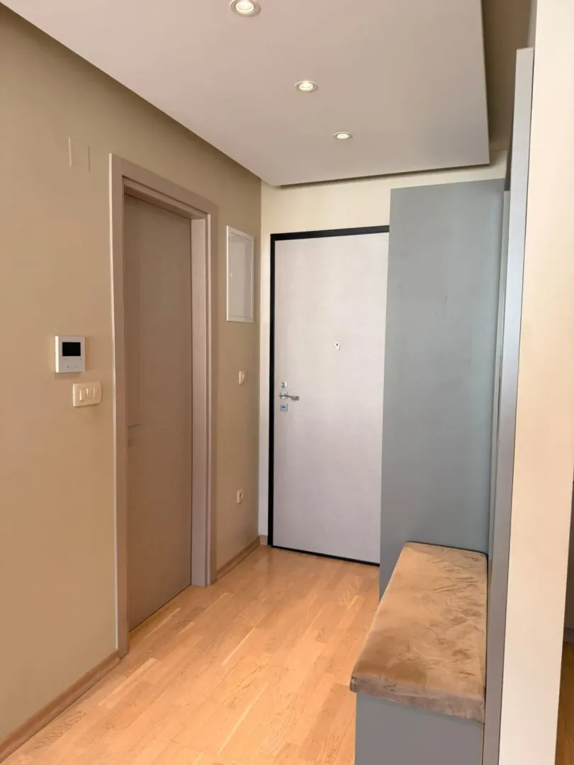 Prodaja, dvosoban stan, 75m², Centar, Budva