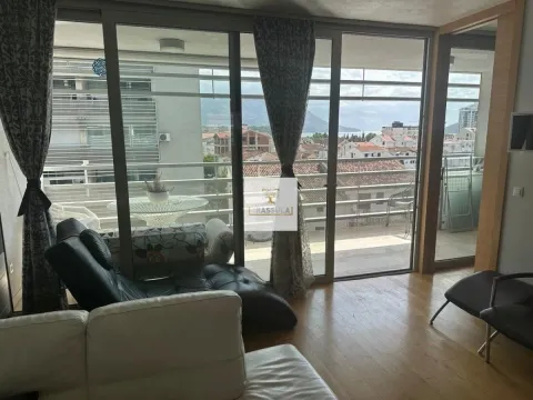 Prodaja, dvosoban stan, 85m², Budva, Crna Gora