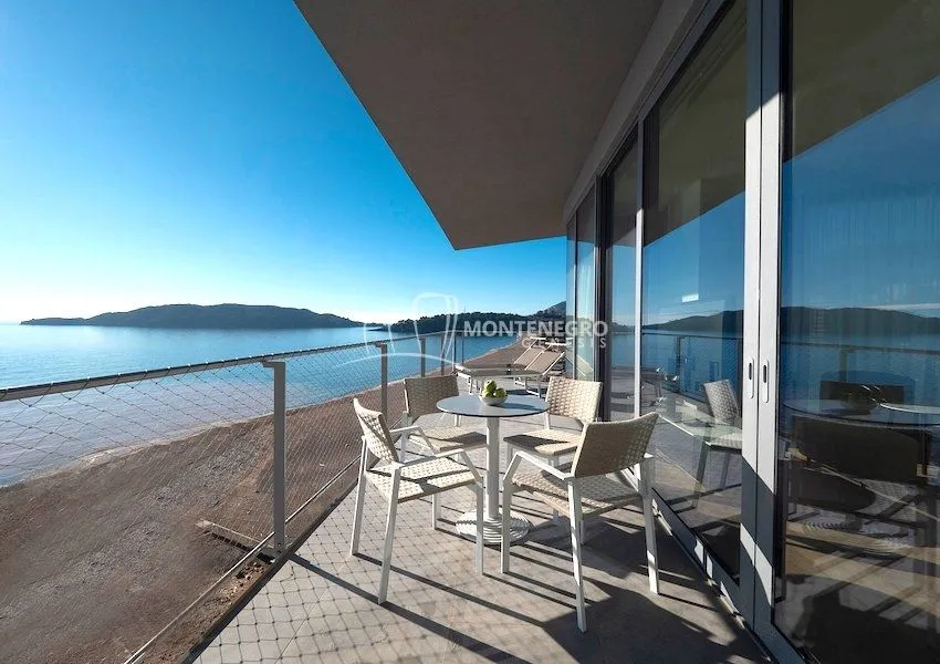 Sale, one bedroom apartment, 67m², Bečići, Budva
