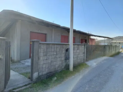 Izdavanje, poslovni prostor, 260m², Zlatica, Podgorica - image 5