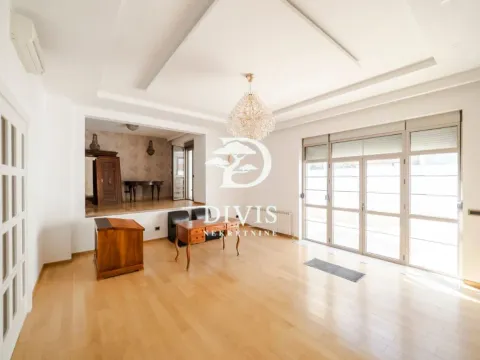 Rent, house, 450m², Banovo Brdo, Beograd - image 3