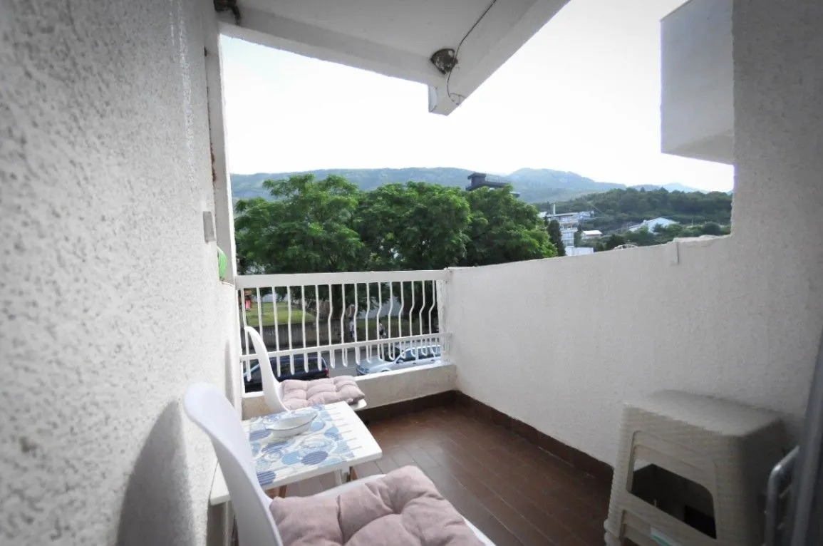 Rent, one bedroom apartment, 32m², Sutomore, Bar