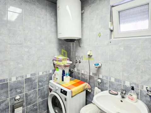 Prodaja, dvosoban stan, 75m², Stari Aerodrom, Podgorica - image 9