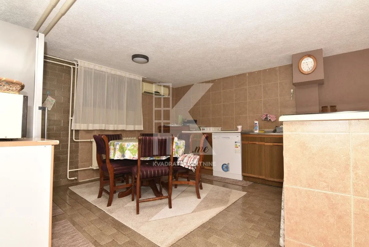 Rent, house, 200m², Stari Aerodrom, Podgorica