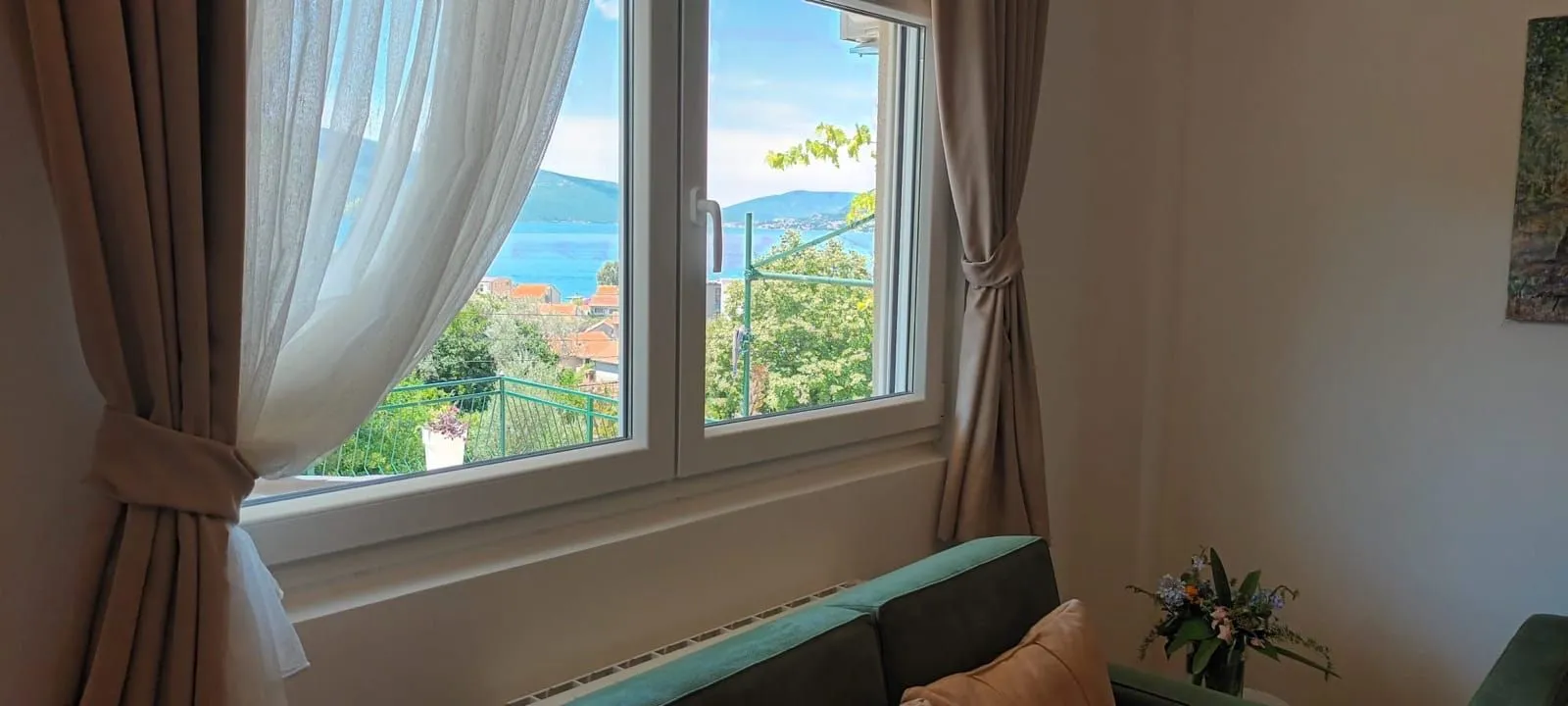 Rent, two bedroom apartment, 68m², Gornja Lastva, Tivat