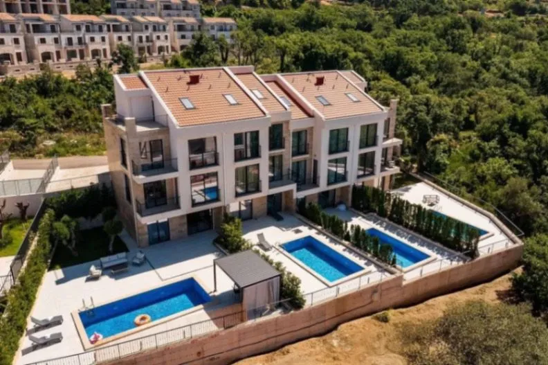Prodaja, kuća, 220m², Blizikuće, Budva