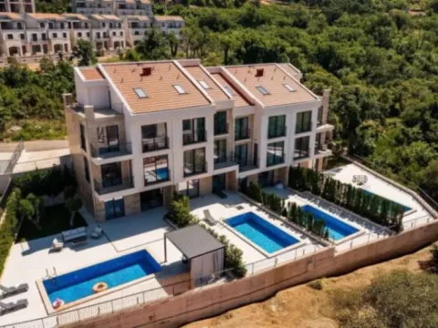 Sale, house, 220m², Blizikuće, Budva