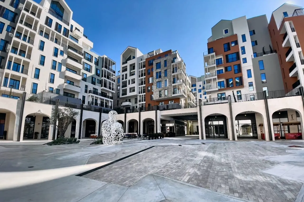 Prodaja, trosoban stan, 102m², Boka Place, Tivat