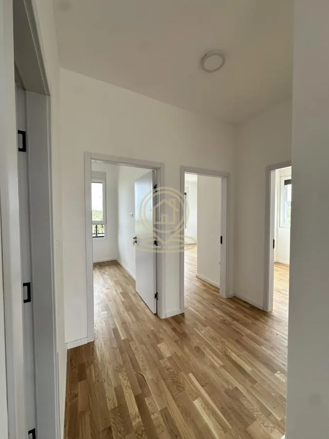 Prodaja, stan, 225m², Karagača, Petrovaradin