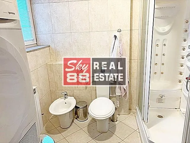 Rent, four bedroom apartment, 120m², Savski Venac, Beograd
