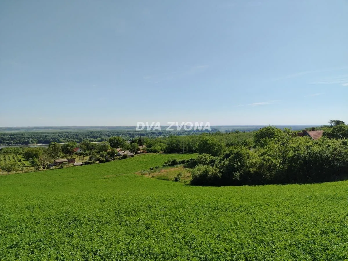 Prodaja, plac, 4300m², Novi Slankamen, Inđija